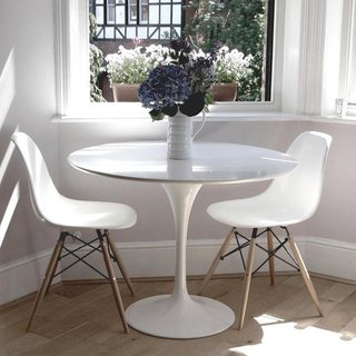 Combo Mesa Tulip 80 + 2 Sillas Eames P- Alto Impacto