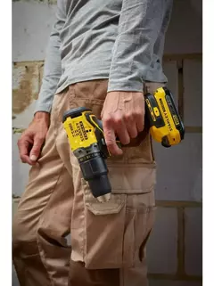 Imagem do Parafusadeira / Furadeira de Impacto Brushless 1/2” (13mm) 20V Max Íon de Lítio c/ Maleta - SBD715C2K-BR