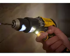 Parafusadeira / Furadeira de Impacto Brushless 1/2” (13mm) 20V Max Íon de Lítio c/ Maleta - SBD715C2K-BR