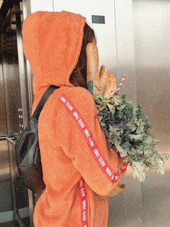 ONESIE MUJER/ADOLESCENTE ORANGE NEW YORK en internet