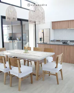 MESA COMEDOR VARSOVIA