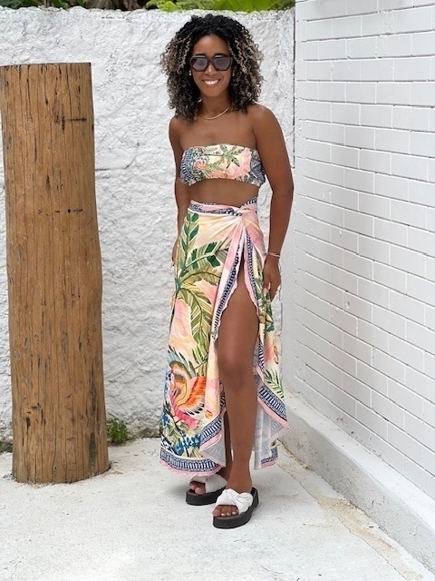 Kit Saia Pareô + Cropped arara vermelha