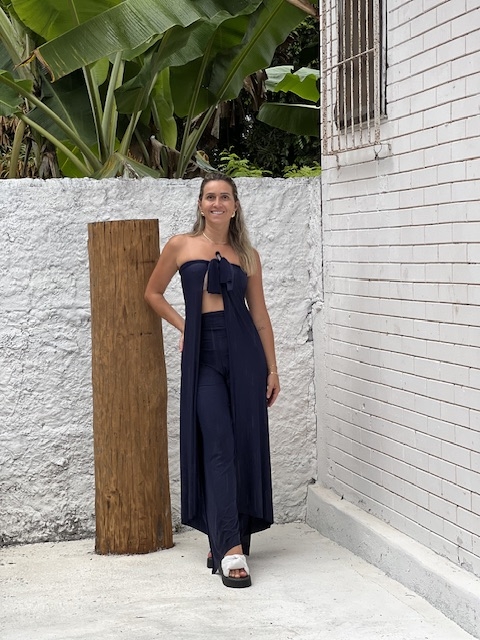 Calça macacão azul marinho acetinado REF 39567