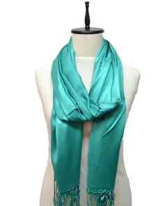 PASHMINA SATINADA LISA CON FLECOS en internet