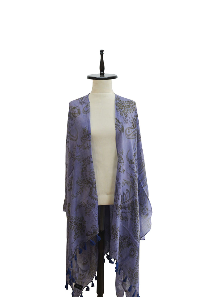 Tunica estampada flores con borlas