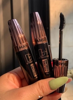 Mascara de pestañas Volume Curling de D’Hermosa.