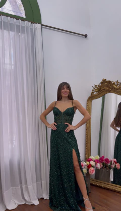 Vestido Asturias verde esmeralda en internet