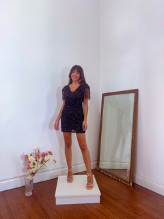 Vestido Valencia negro con pedrería - Coronadas De Gloria