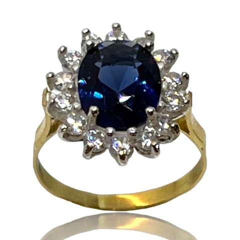 Anillo Realizado en Oro 18klts. y Montura en Plata 925. Zafiro Exclusiva Ley Dy Dy.