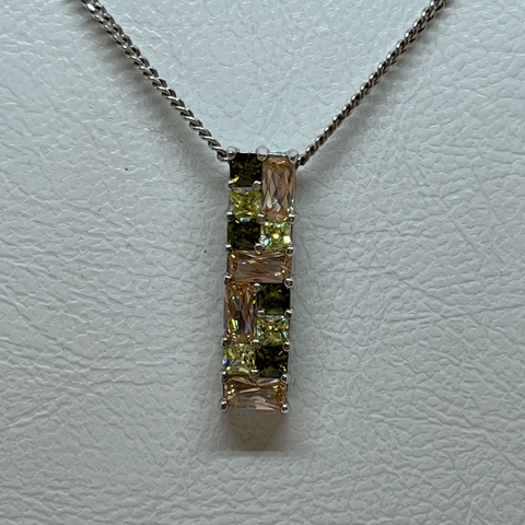 Cadena de Plata 925, Rodinada en Oro Blanco Con Circoñas Topacios y Turmalinas.