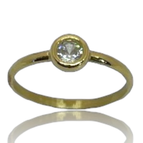 Anillo Solitario Realizado en Oro 18klts y Circoña Engarzada a Mano.