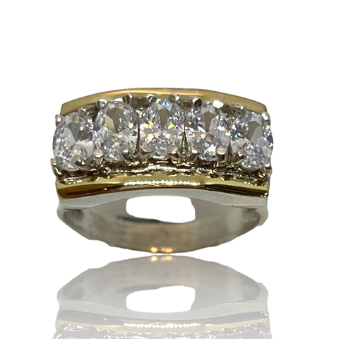 Anillo de Plata 925 y Circoñas.