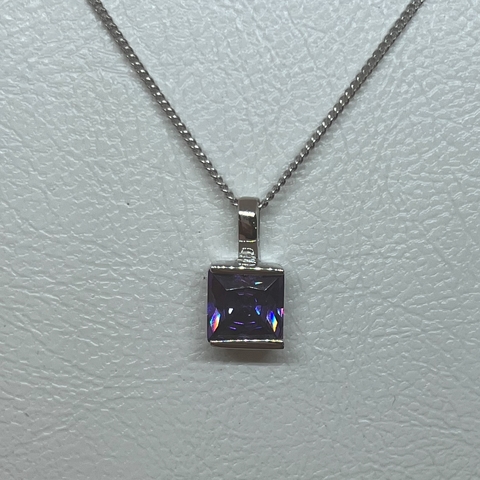 Cadena de Plata 925, Rodinado en oro Blanco. Dije Amatista