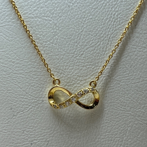 Cadena y Dije de Plata 925 Rodinado en Oro Amarillo 18Klts.