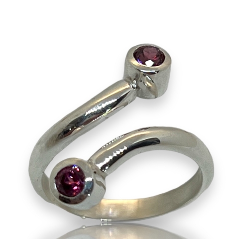 Anillo de Plata 925 y Turmalinas Rubelitas Natirales.