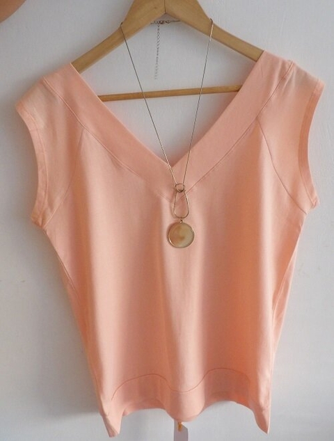 REMERA DAMAS CUELLO SCOTE V DELANTERA Y ESPALDA 100% ALGODON ART 1122 (I7006-XL-ROSA)