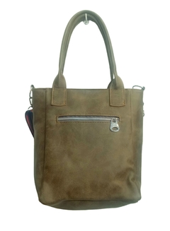 ART. 5070 BOLSO MEDIANO EN "PU SINTETICO VERDE MUSGO EFECTO GASTADO" - Carteras Urbana Bs. As. 
