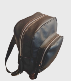 ART. 9002 MOCHILA MEDIANA EN "PU SINTETICO NEGRO" - comprar online