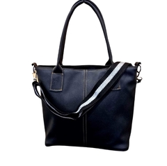 ART. 5066 CARTERA/BOLSO MEDIANO EN "PU NEGRO SINTETICO"