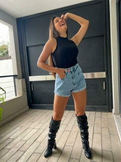 Short Jean Rígido con Dobladillo - comprar online