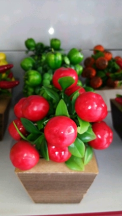 Arranjo fruta e pimenta - comprar online