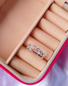 Anel Folheado Lacinhos com Zircônia Coloridas com 30 milésimos de Prata tamanho 19 - Adesivos & Pedrarias Unhas de Moça Nail Art