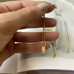 GARGANTILHA HAMSA - MÃO DE FÁTIMA MICRO ZIRCÔNIAS SEMIJOIA na internet