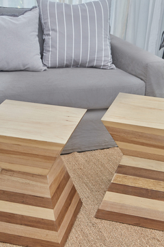 MESA PIRAMIDE