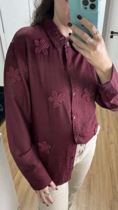 Camisa Merlot na internet