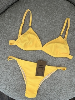 Bikini Lexi en internet