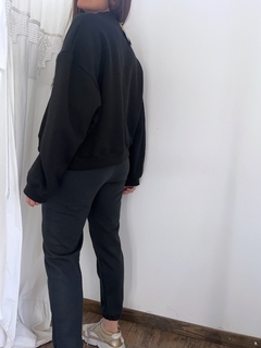 Essential Jogger - tienda online