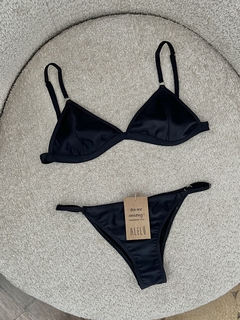 Bikini Lexi en internet