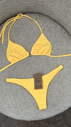 Bikini Nina en internet