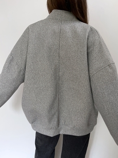 The oversized bomber jacket en internet