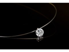 Colar Feminino Ponto De Luz Cordão Nylon Com Pingente - comprar online