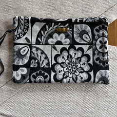 Sobre Lala - MORAS DEL SUR Carteras de Cuero