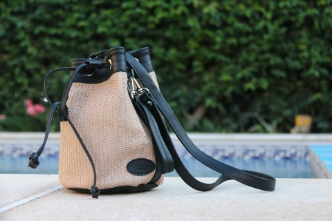 Bolsito de Rafia SOFY combinado con cuero