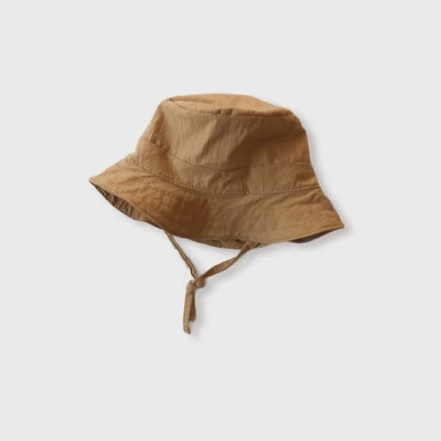 Gorro piluso avellana de Pasito a paso