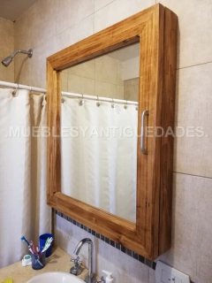 Botiquín organizador para baño en madera maciza con espejo 0,80 x 0,70 mts (EM109M)