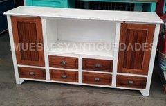 Mueble para TV de diseño realizado en madera maciza (TV102M)