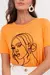 T-shirt manga curta em viscolycra com bordado de moça na internet