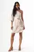 Vestido curto de um ombro