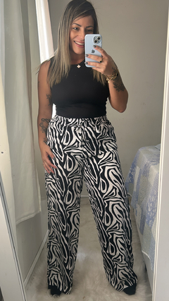 Calça Pantalona Animal Print na internet
