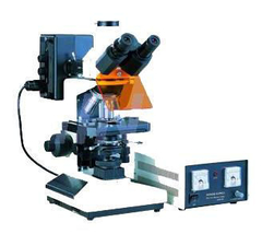 Microscopio Trinocular P/Epifluorescencia XSZ-107BNT-YX ARCANO