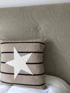 Almohadon Star + rayas - comprar online