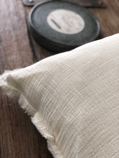 Almohadon 60x60 cream