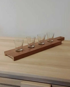 Imagen de Tabla picada con 4 shots de vidrio
