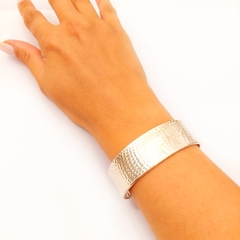 Pulsera Esclava Cincelada Plata - comprar online
