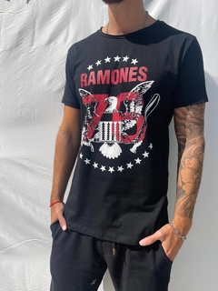 Remera Ramones Aguila - comprar online