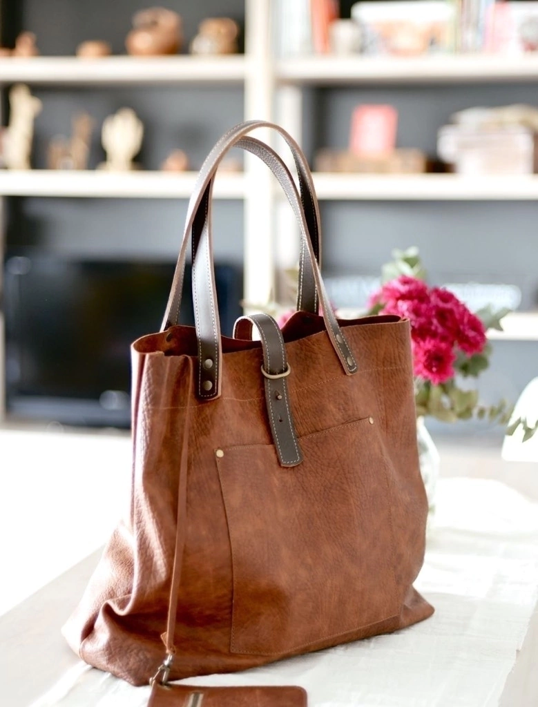Tote Bag de cuero “Claire” - pre-order